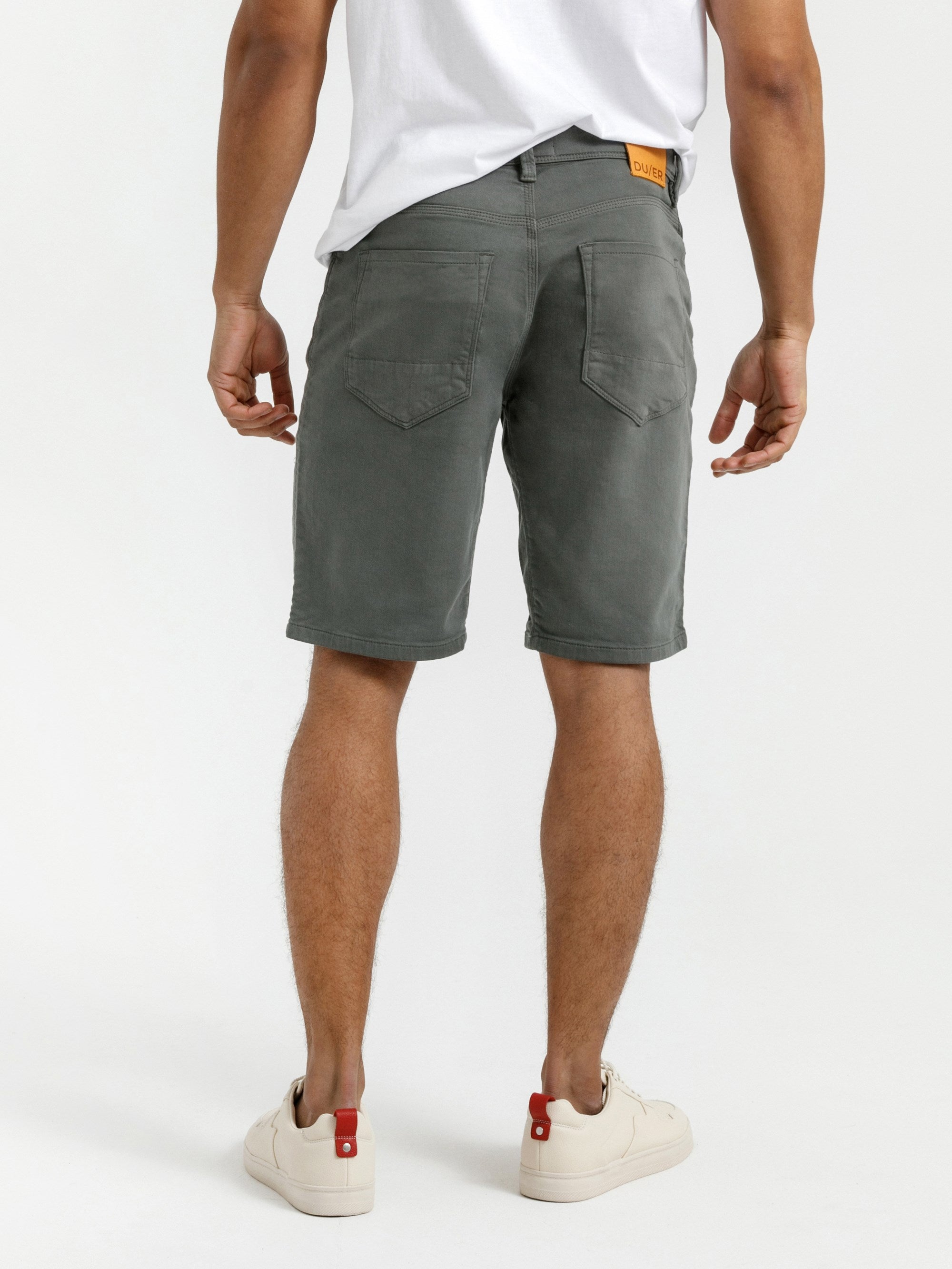 Duer Relaxed Men's Shorts – Sweat-Free Comfort