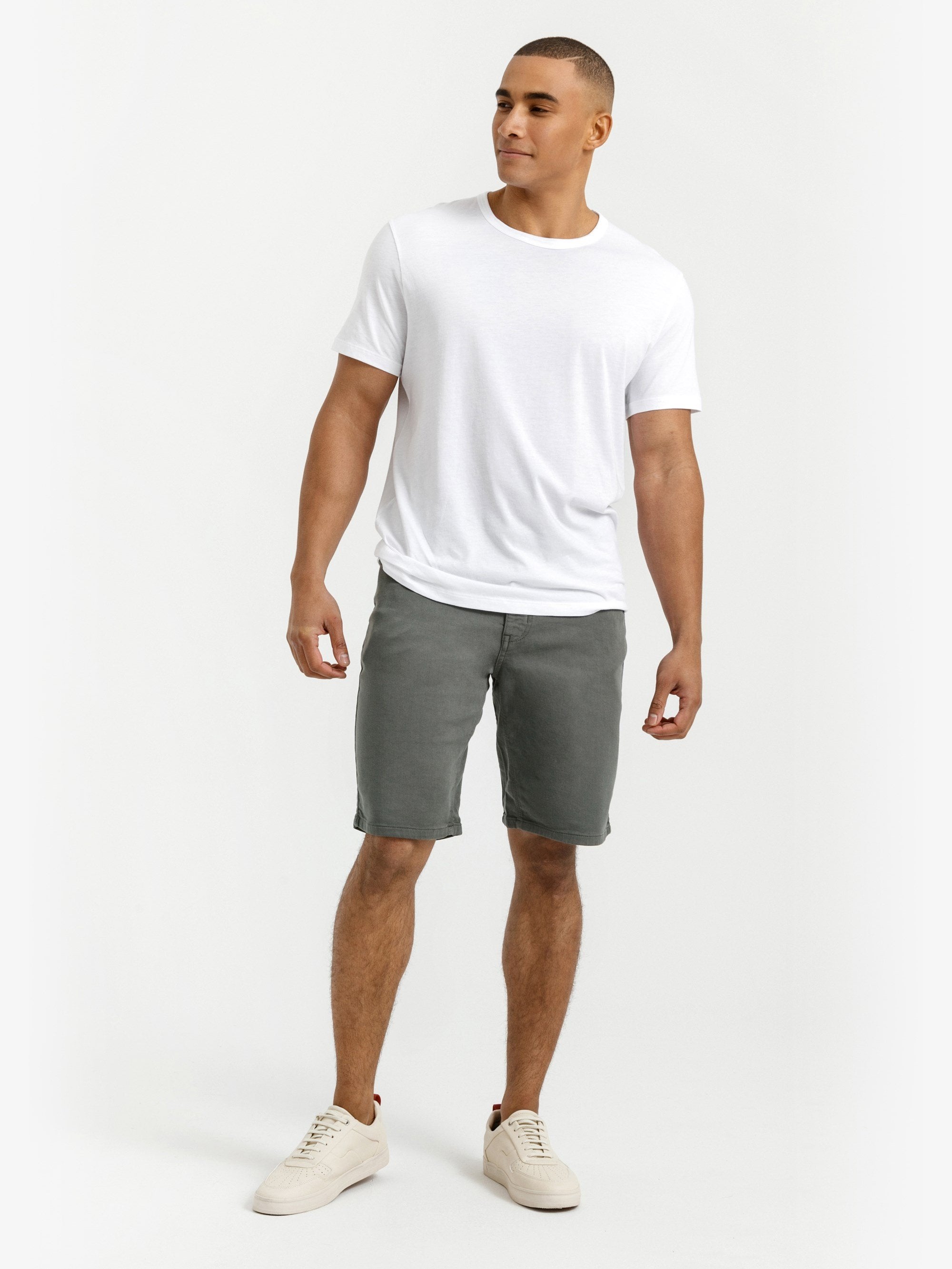 Duer Relaxed Men's Shorts – Sweat-Free Comfort