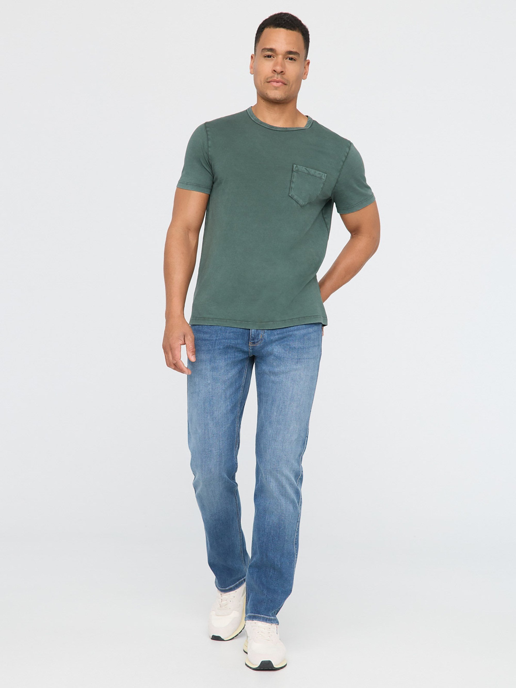 Duer Men's Straight Leg Performance Jeans