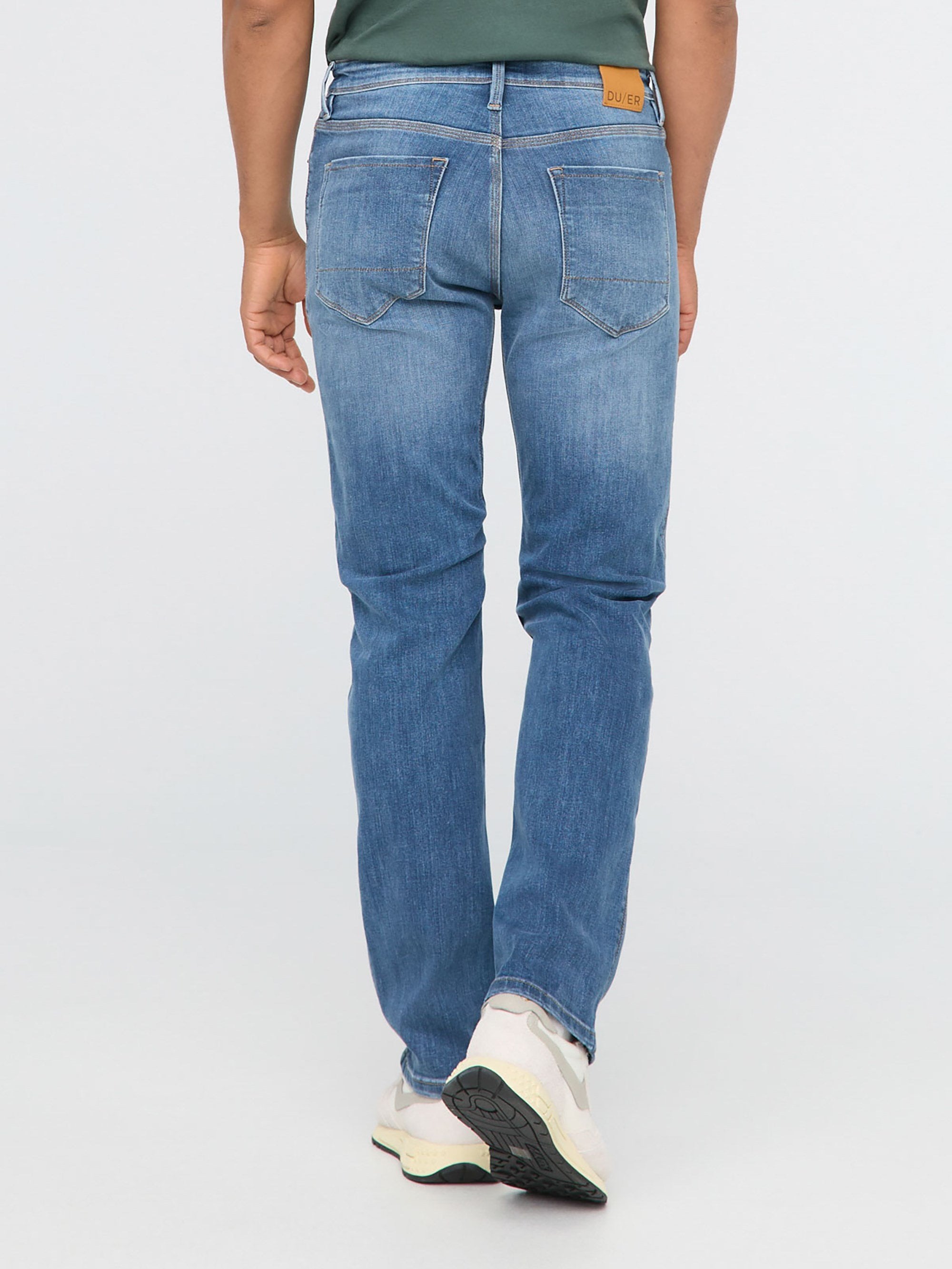 Duer Men's Straight Leg Performance Jeans